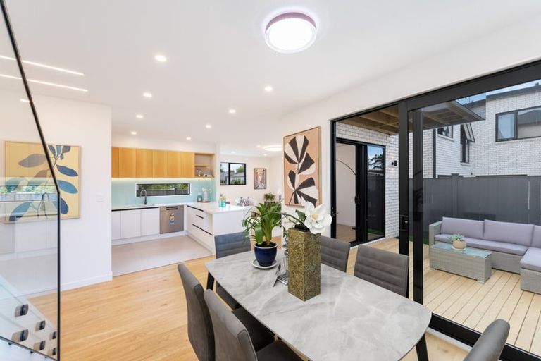 Photo of property in 28b Kereru Street, Henderson, Auckland, 0612