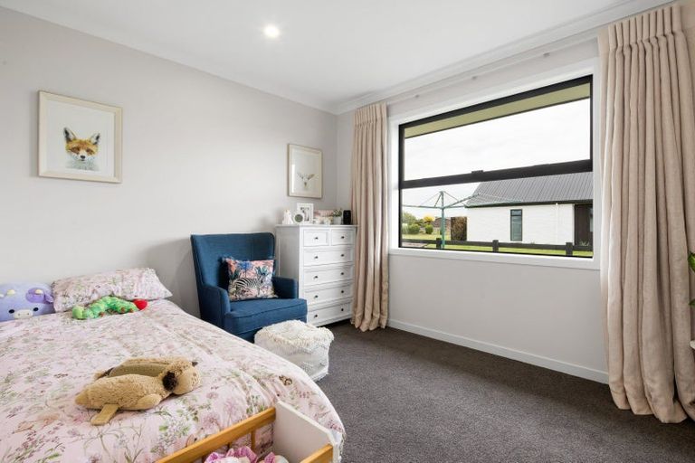 Photo of property in 21 Delta Way, Te Kowhai, Hamilton, 3288