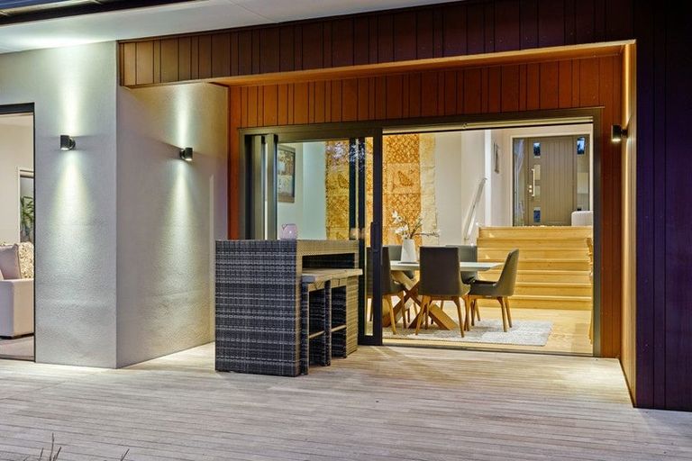 Photo of property in 154 Ngarara Road, Waikanae, 5391