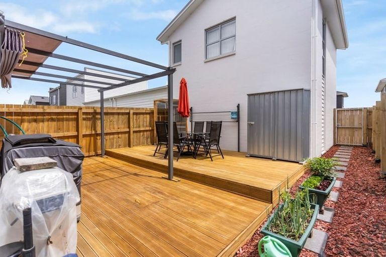 Photo of property in 23 Aviation Street, Takanini, 2112