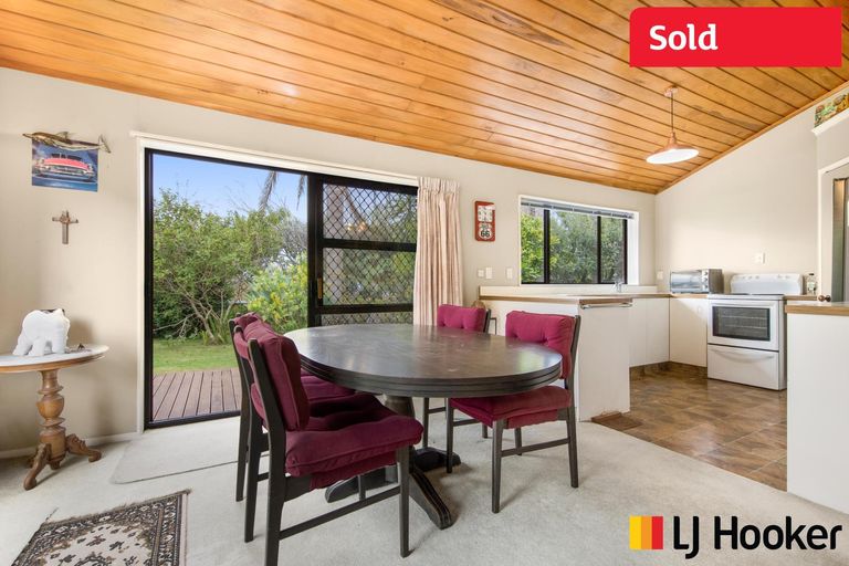 Photo of property in 128 Carnoustie Drive, Wattle Downs, Auckland, 2103