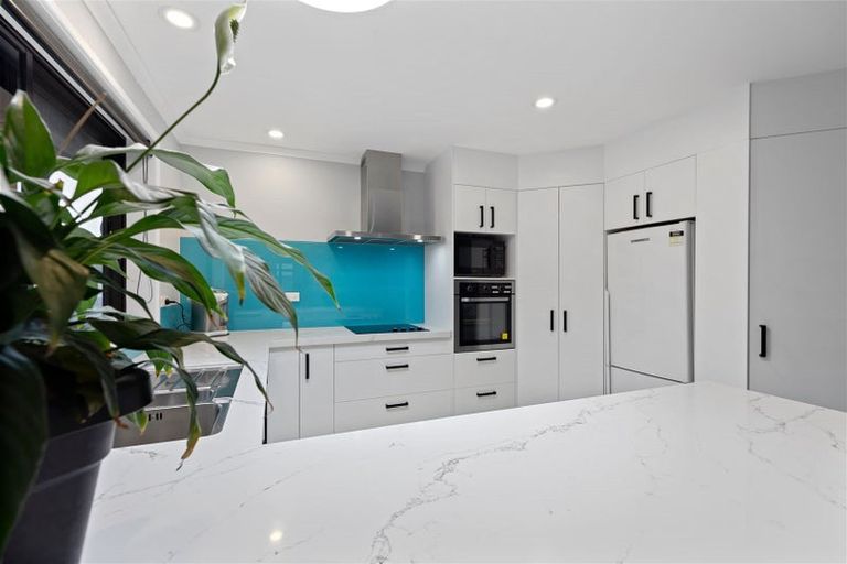 Photo of property in 6 Carrington Drive, Papamoa Beach, Papamoa, 3118