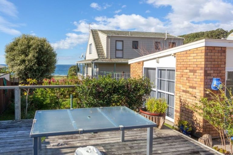 Photo of property in 103 Oratia Place, Onemana, Whangamata, 3691