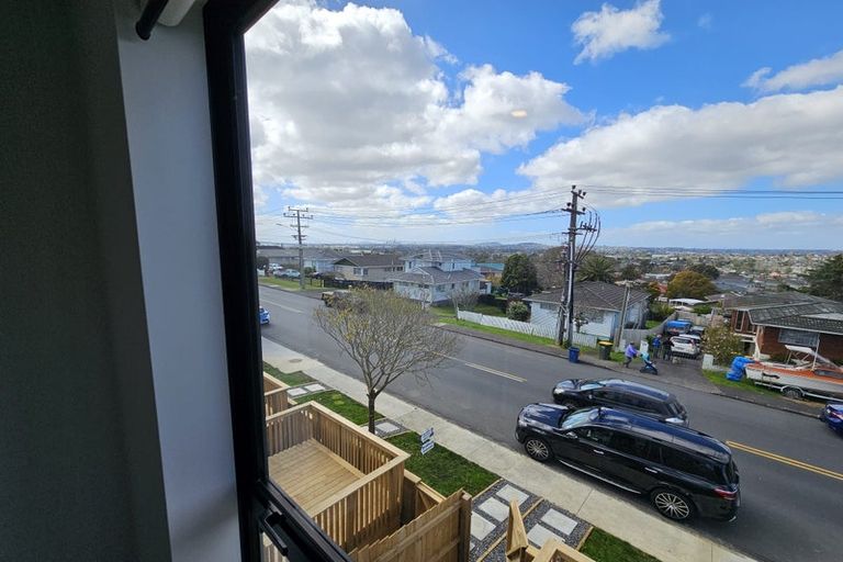 Photo of property in 4a Hepburn Road, Glendene, Auckland, 0602