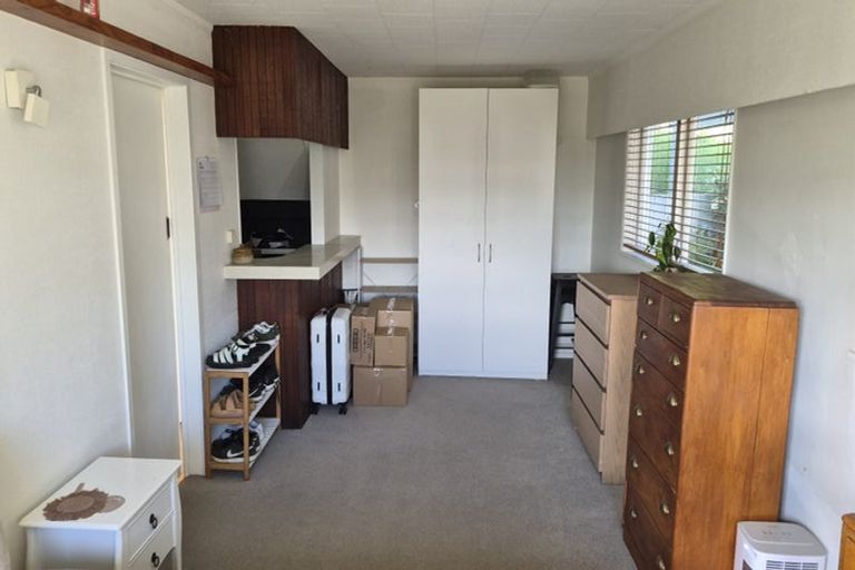Photo of property in 5 Madison Place, Forrest Hill, Auckland, 0620