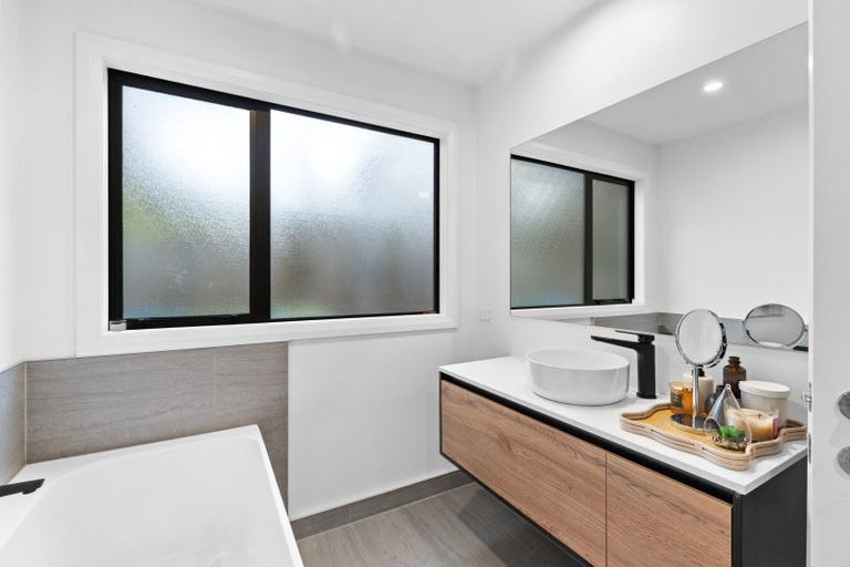 Photo of property in 34a Kentucky Way, Awapuni, Palmerston North, 4412