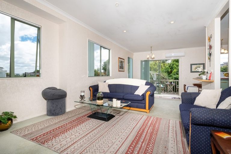 Photo of property in 25b Duncan Avenue, Te Atatu South, Auckland, 0610