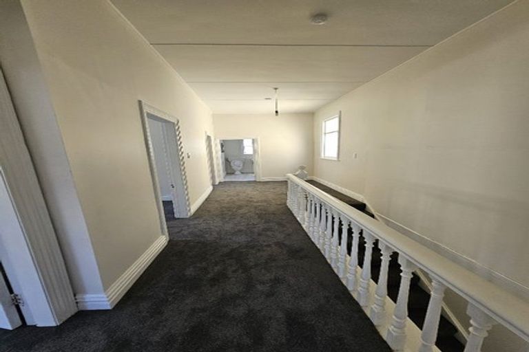 Photo of property in 38 Macdonald Crescent, Te Aro, Wellington, 6011