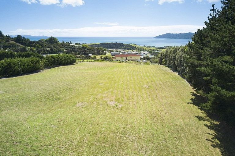 Photo of property in 64 Cable Bay Block Road, Cable Bay, 0420