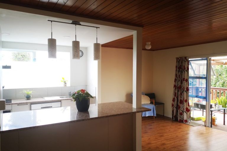 Photo of property in 3/14 Cezanne Place, New Lynn, Auckland, 0600