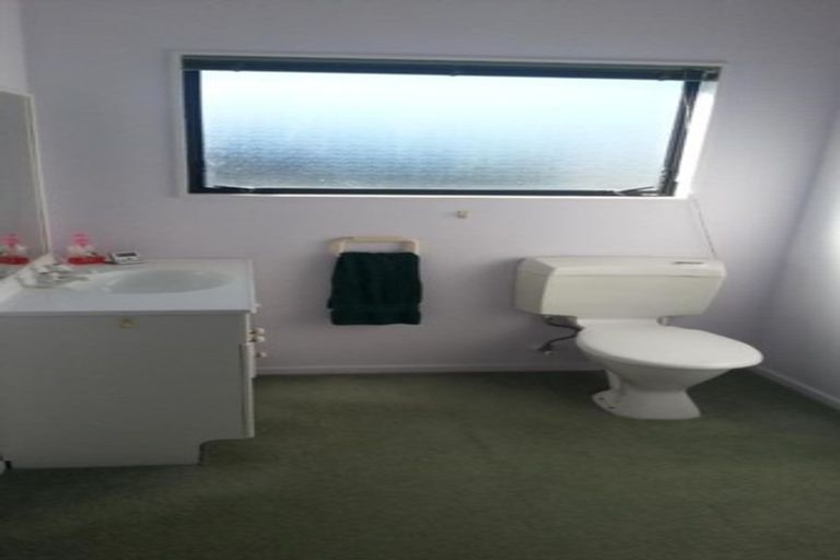 Photo of property in 8 Voyager Way, Whitby, Porirua, 5024