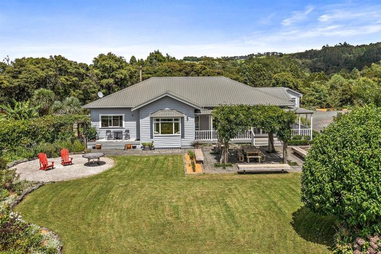 Photo of property in 35a Pinchgut Road, Kaukapakapa, 0873