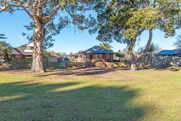 Photo of property in 213b Wainoni Road, Avondale, Christchurch, 8061