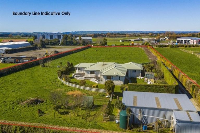 Photo of property in 281 Waihi Road, Hawera, 4673