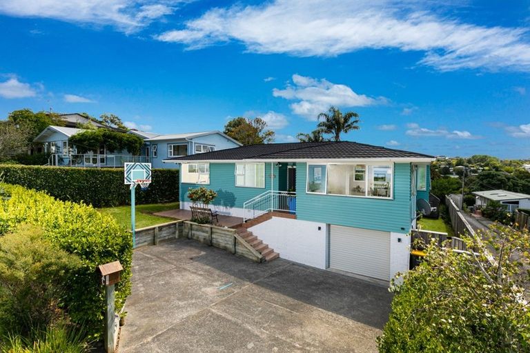 Photo of property in 90 Deep Creek Road, Torbay, Auckland, 0630