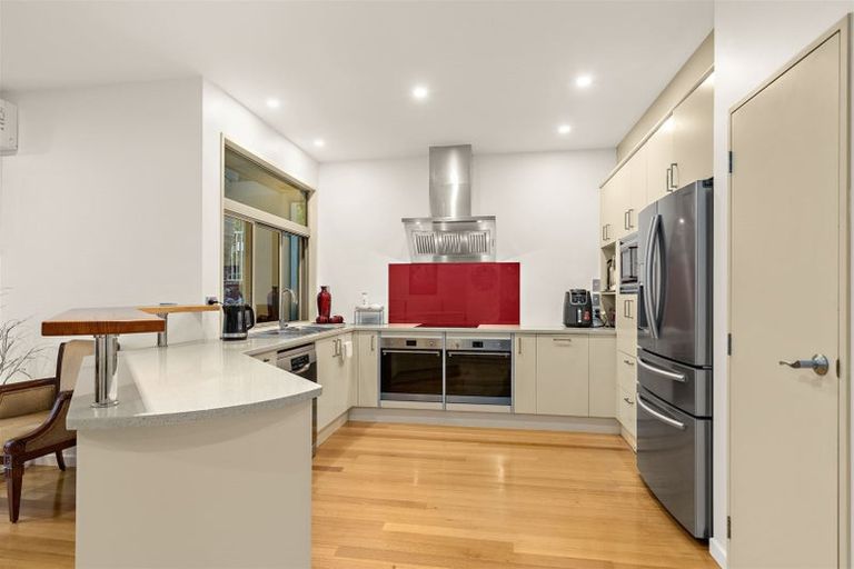 Photo of property in 5 Oakford Park Crescent, Greenhithe, Auckland, 0632