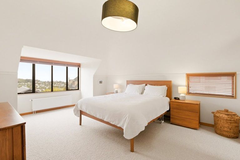 Photo of property in 20 Satara Crescent, Khandallah, Wellington, 6035