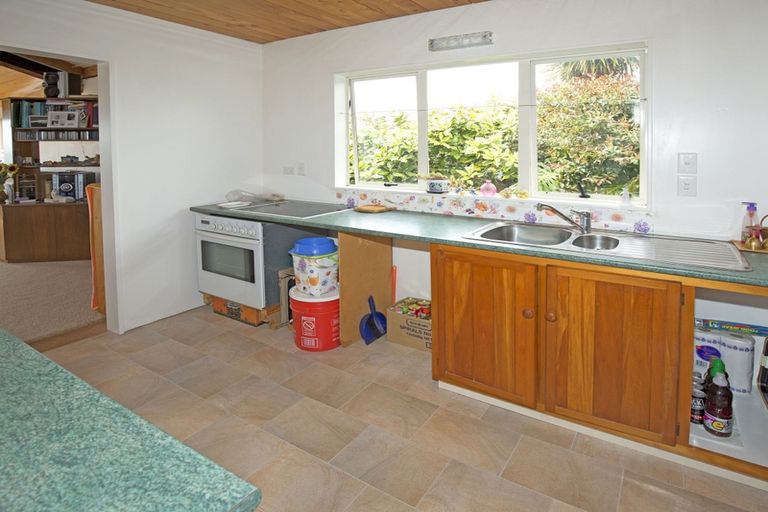 Photo of property in 1/16 Rushden Terrace, Red Beach, 0932