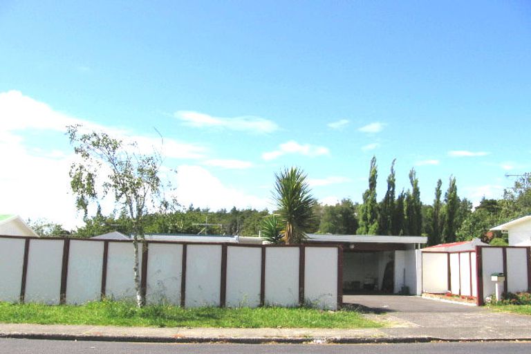 Photo of property in 1/69 Sylvia Road, Hillcrest, Auckland, 0627