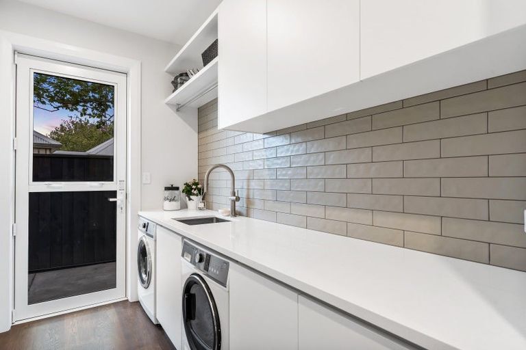 Photo of property in 32 Sandpiper Avenue, Point Wells, 0986