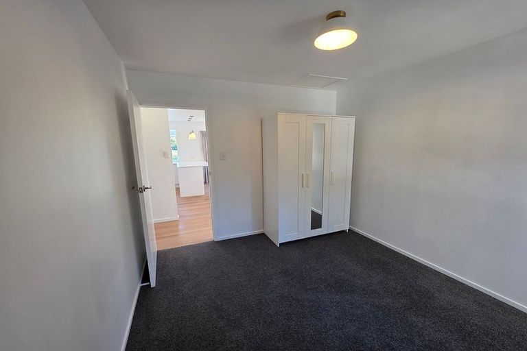 Photo of property in 2a Holiday Road, Stanmore Bay, Whangaparaoa, 0932