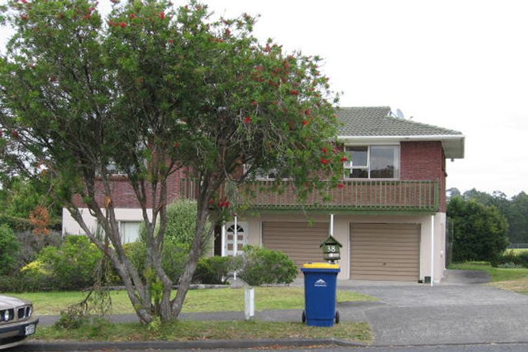Photo of property in 38 Sartors Avenue, Northcross, Auckland, 0630