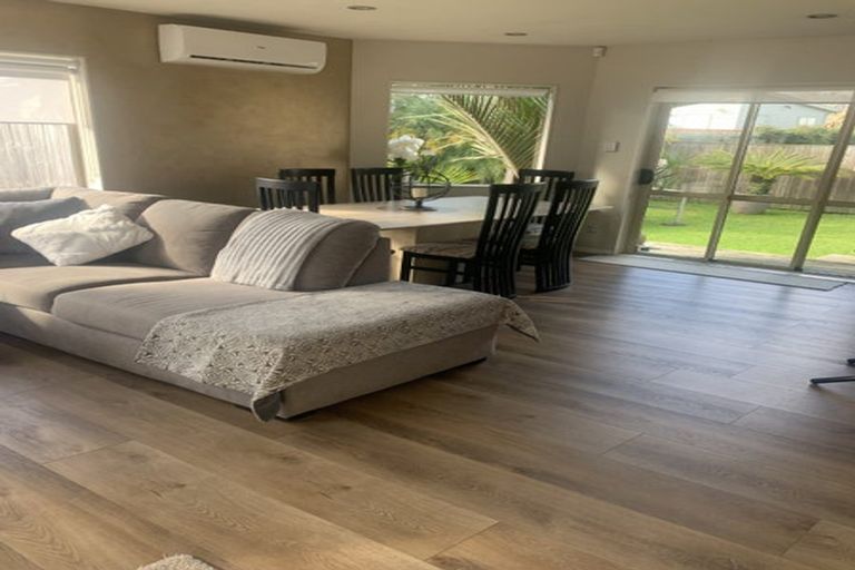 Photo of property in 11a Grainger Road, Te Atatu South, Auckland, 0610