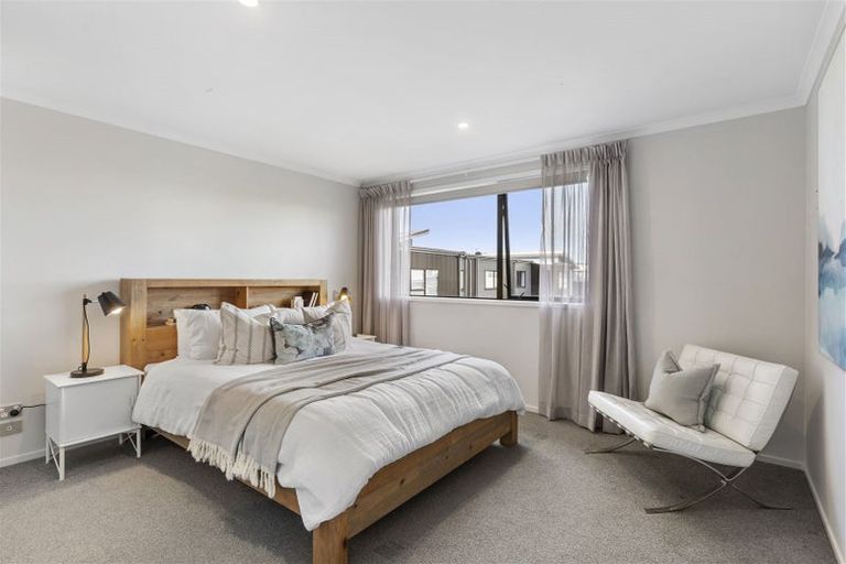 Photo of property in 101 Glidepath Road, Hobsonville, Auckland, 0616