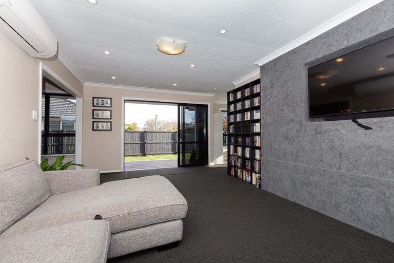 Photo of property in 92 Sparks Road, Hoon Hay, Christchurch, 8025