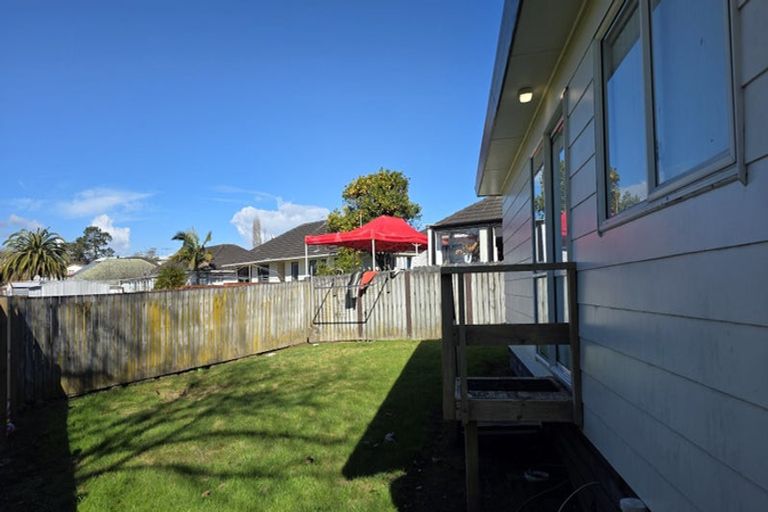 Photo of property in 1/19 Velvet Crescent, Otara, Auckland, 2023