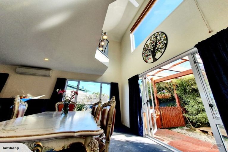 Photo of property in 2/40 Grimseys Road, Redwood, Christchurch, 8051