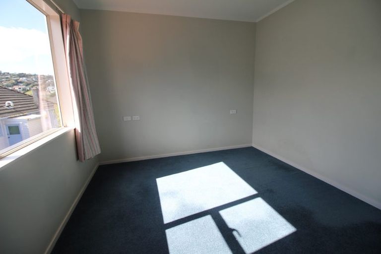 Photo of property in 106a Moorefield Road, Johnsonville, Wellington, 6037