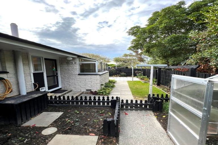 Photo of property in 1/516 Linwood Avenue, Woolston, Christchurch, 8062