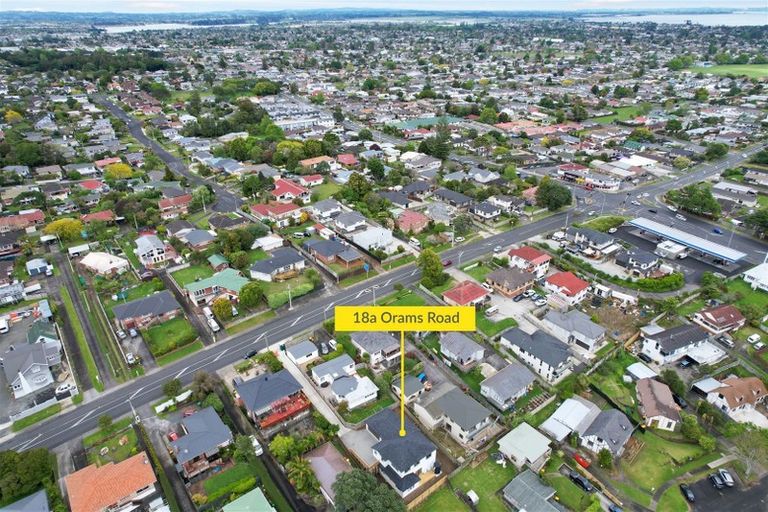 Photo of property in 18a Orams Road, Hillpark, Auckland, 2102