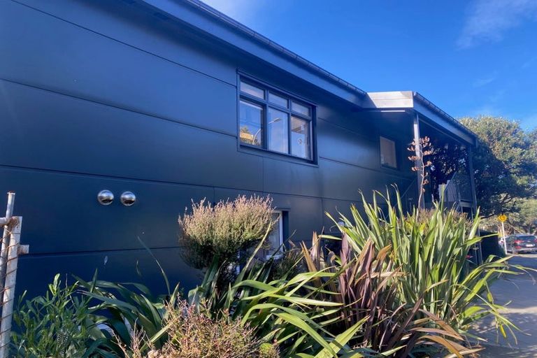 Photo of property in 2 Te Ara O Takapu, Taita, Lower Hutt, 5011