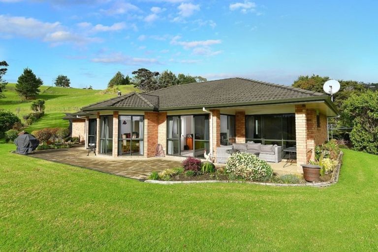 Photo of property in 764 Inland Road, Helensville, 0875