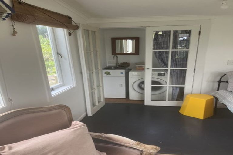 Photo of property in 216 Massey Road, Waipu, 0582