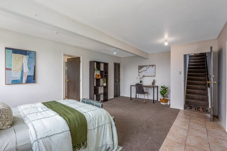 Photo of property in 14 Staysail Place, Whitby, Porirua, 5024