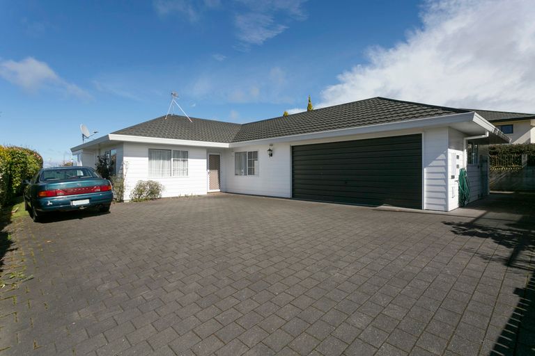 Photo of property in 102 Acacia Bay Road, Nukuhau, Taupo, 3330