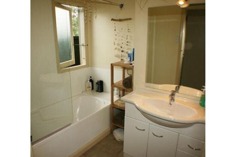 Photo of property in 374 College Street, Hokowhitu, Palmerston North, 4410