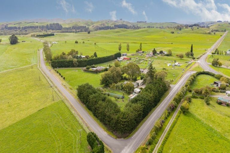 Photo of property in 16 Swamp Road, Ongaonga, 4272