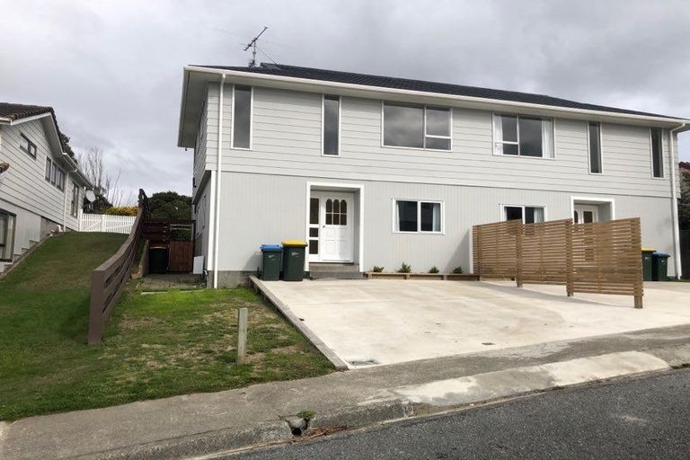 Photo of property in 26 Penryn Drive, Camborne, Porirua, 5026