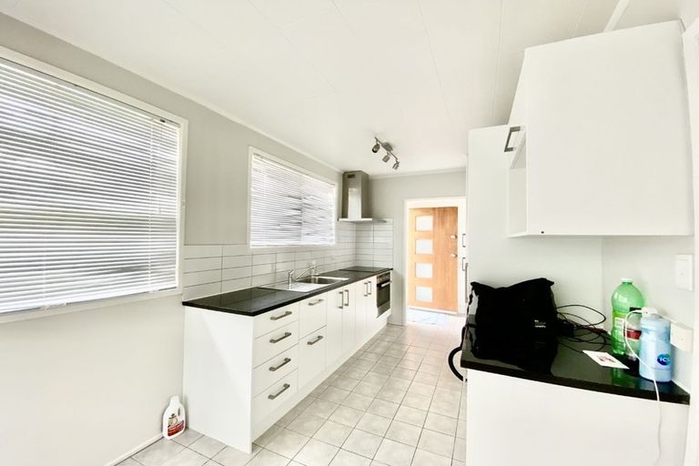 Photo of property in 73 Friesian Drive, Mangere, Auckland, 2022