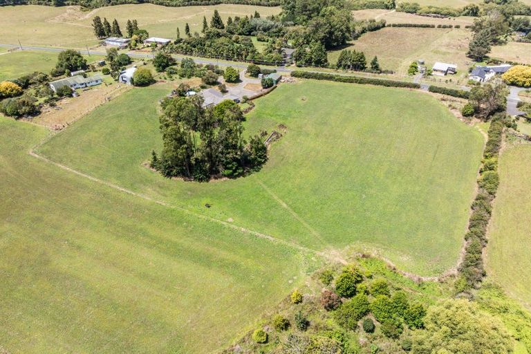 Photo of property in 93 Hall Road, Peacocke, Hamilton, 3282