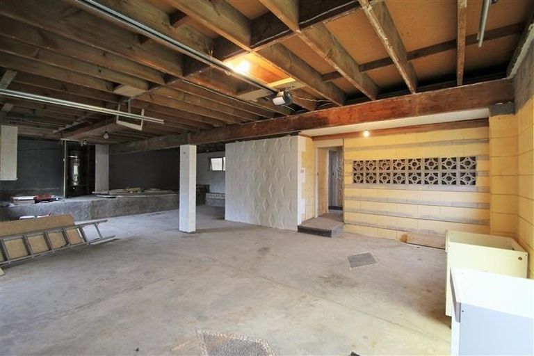 Photo of property in 24 Edgeworth Road, Glenfield, Auckland, 0629