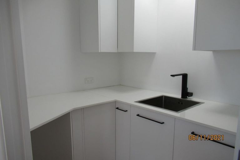 Photo of property in 97 Royal Road, Massey, Auckland, 0614