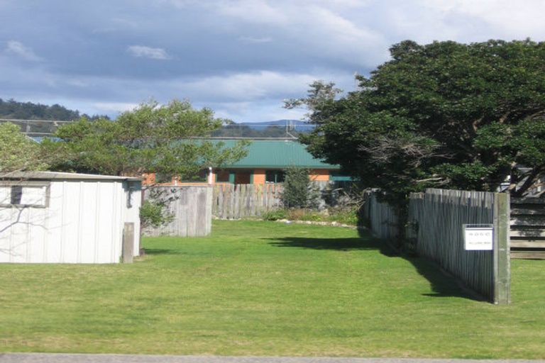 Photo of property in 605c Ocean Road, Whangamata, 3620