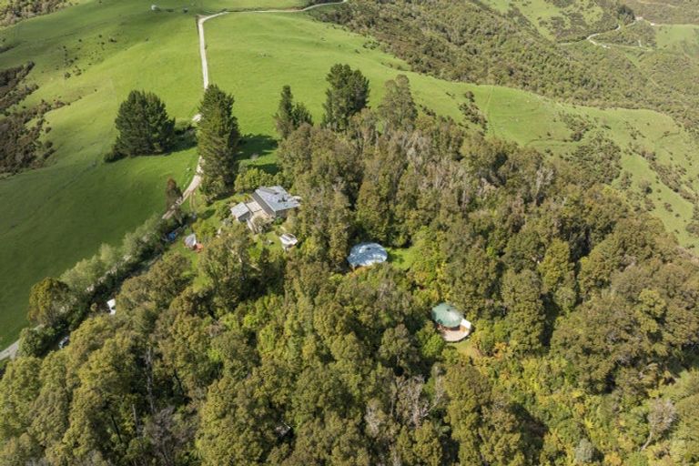 Photo of property in 727 Bird Road, Clifton, Takaka, 7183