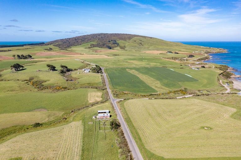 Photo of property in 95 Frentz Road, Pahia, Riverton, 9881