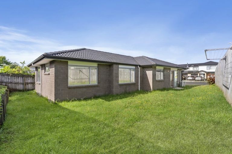 Photo of property in 15 Austin Brave Place, Favona, Auckland, 2024